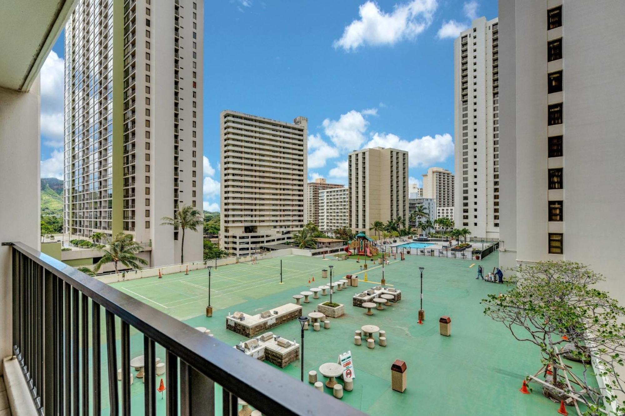Standard Waikiki Banyan With Mountain View * Honolulu