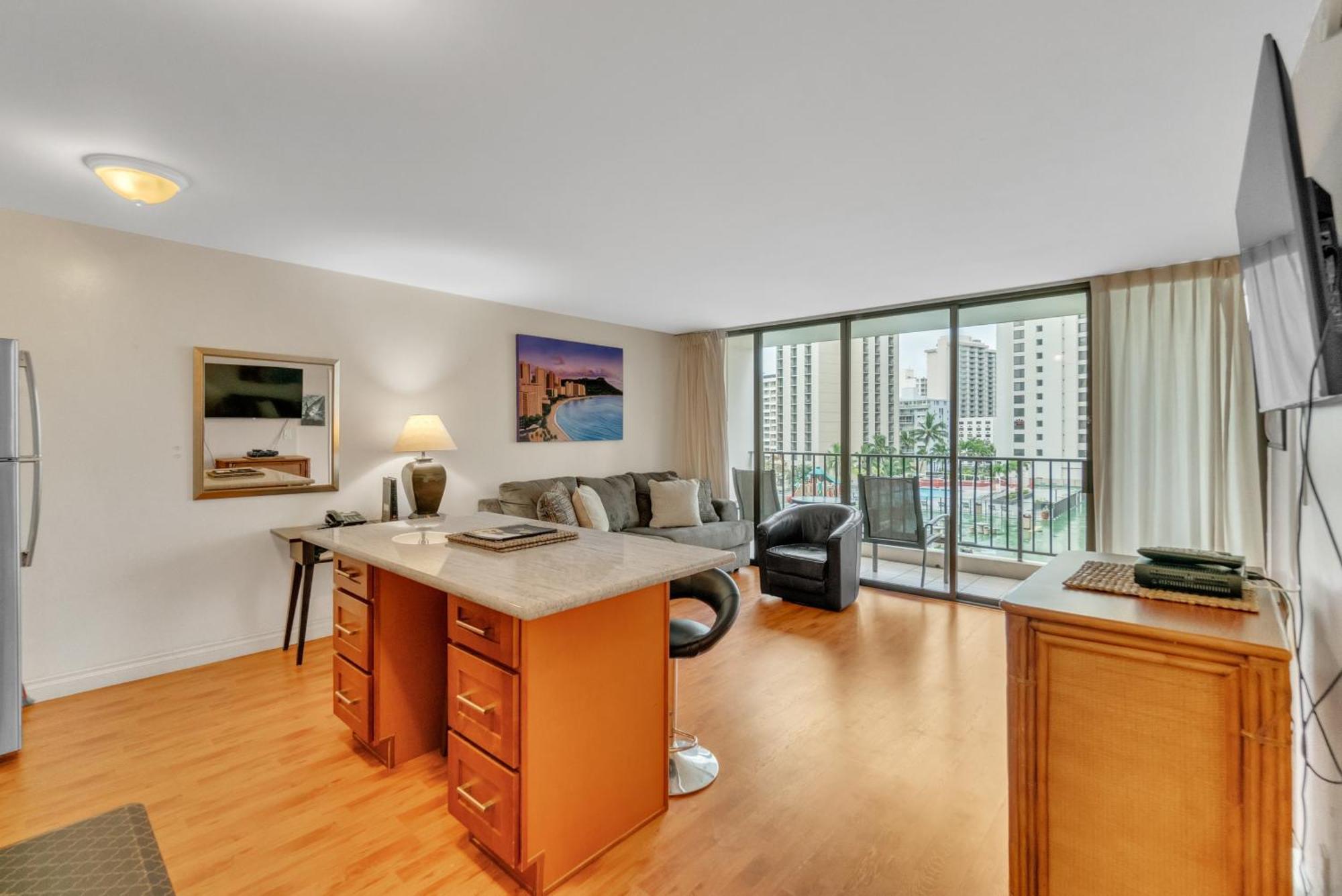 Standard Waikiki Banyan With Mountain View Honolulu